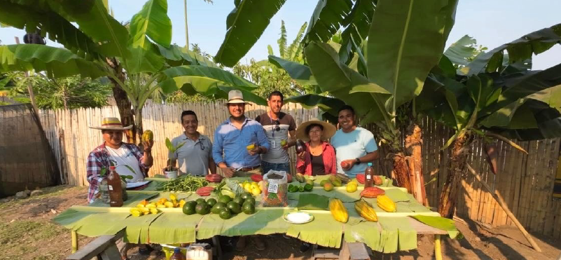 FIASA impulsa la transición agroecológica en Manabí con biofertilizantes de producción local